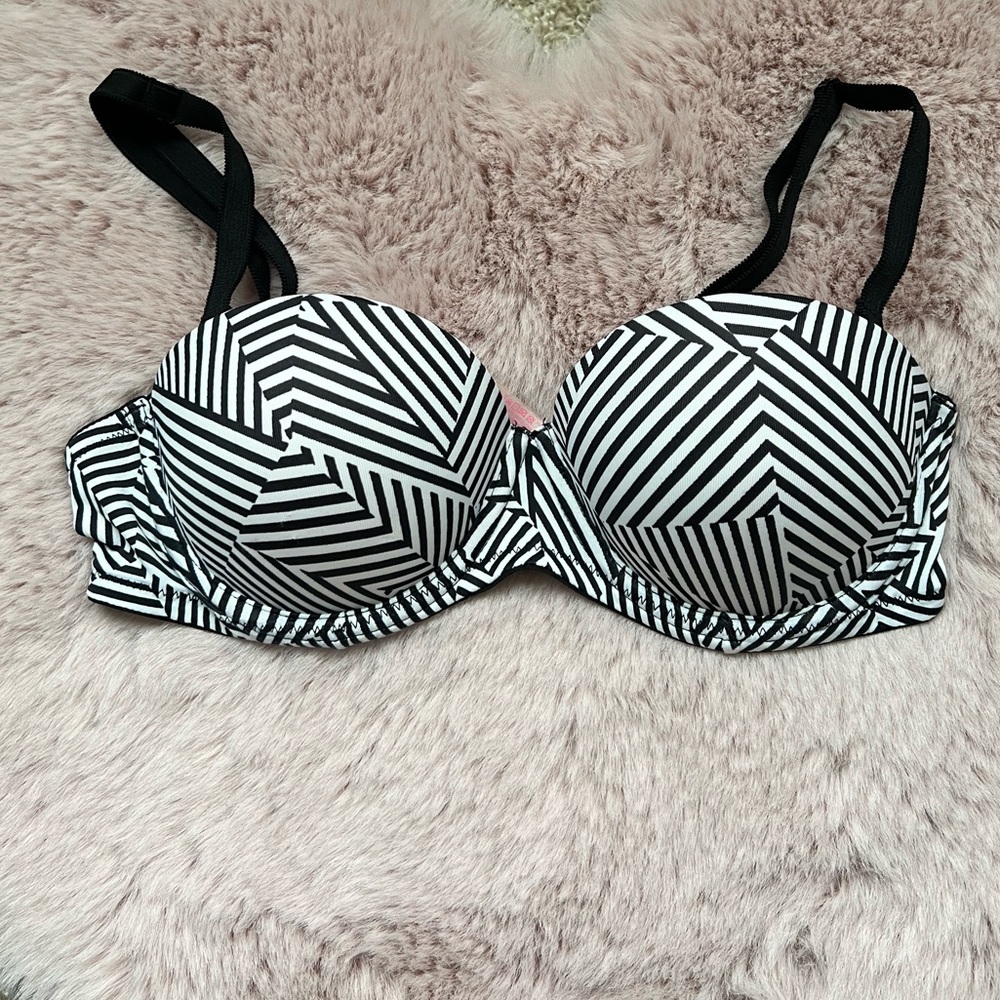 Victoria’s Secret PINK multi-way push up bra